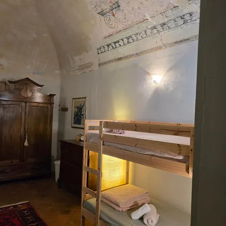 La Piscina Nel Borgo Bagnone