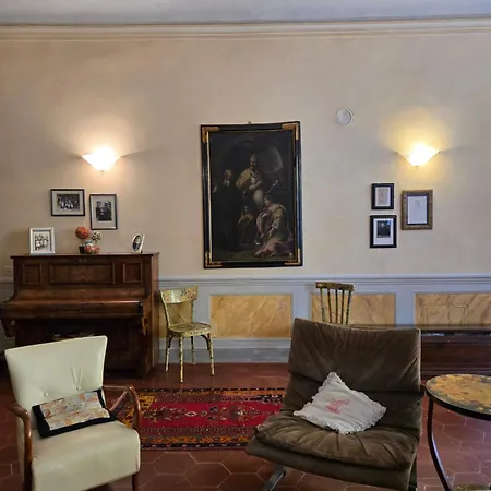 La Piscina Nel Borgo Semesterbostad *