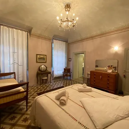 La Piscina Nel Borgo Bagnone